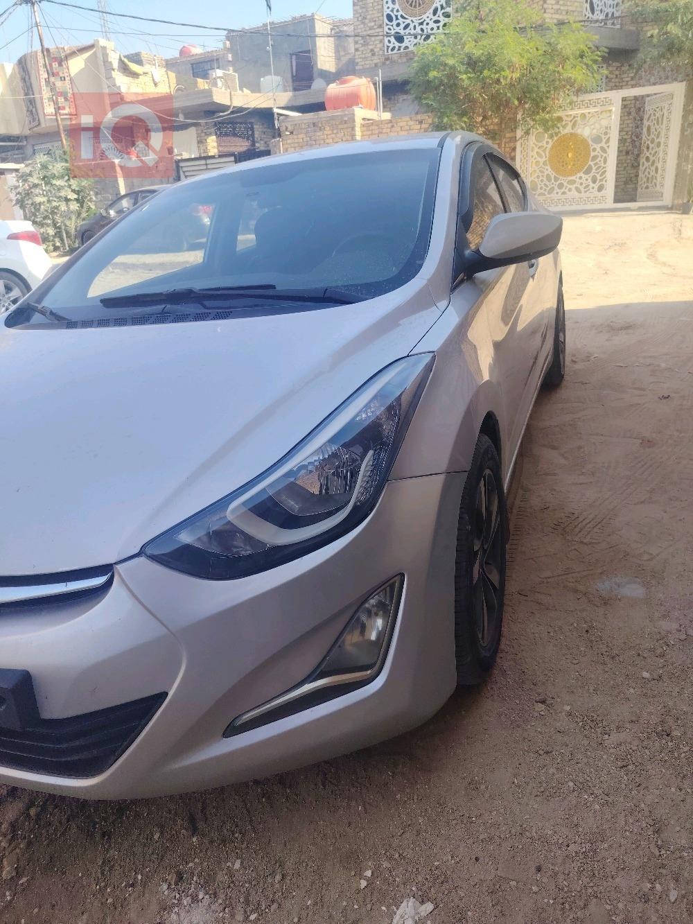 هیۆندای ئەلەنترا